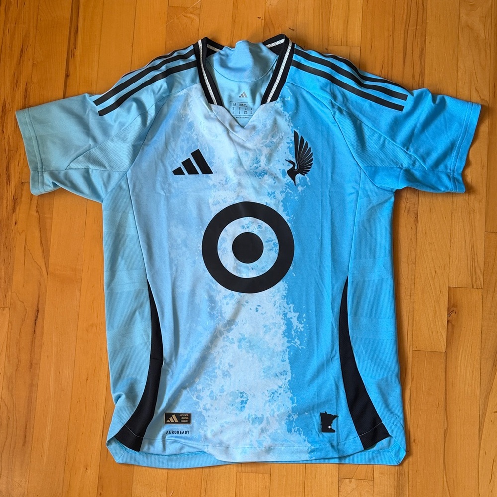 Minnesota United soccer jersey